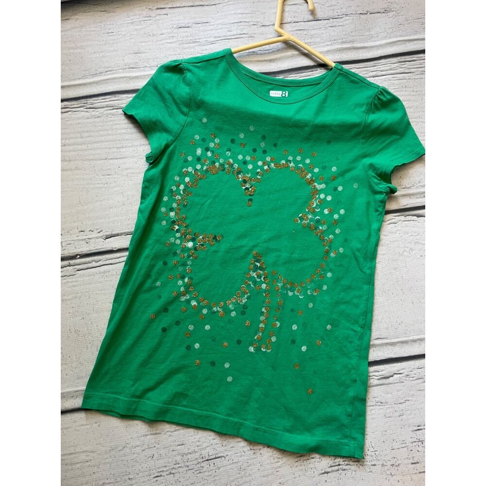 Crazy 8’ Shamrock tee